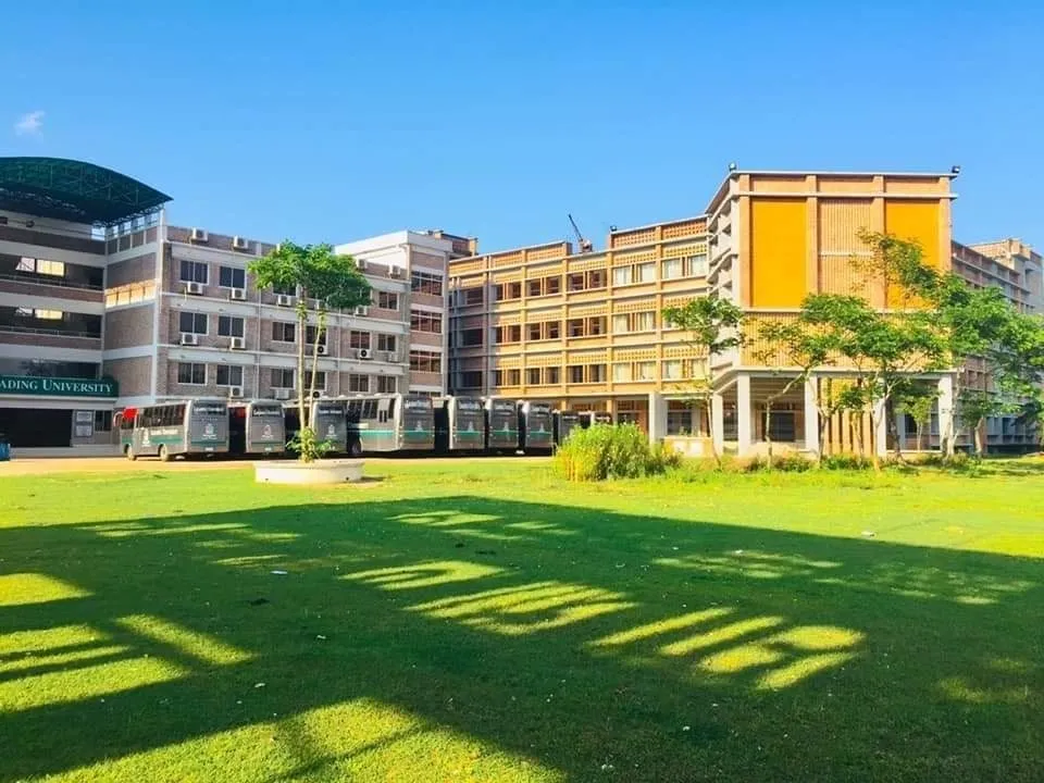 Leading University ক্যাম্পাস